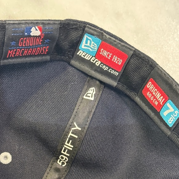 Boston Red Sox New Era Men’s Fitted Hat size 7 5/8 - Picture 2 of 2